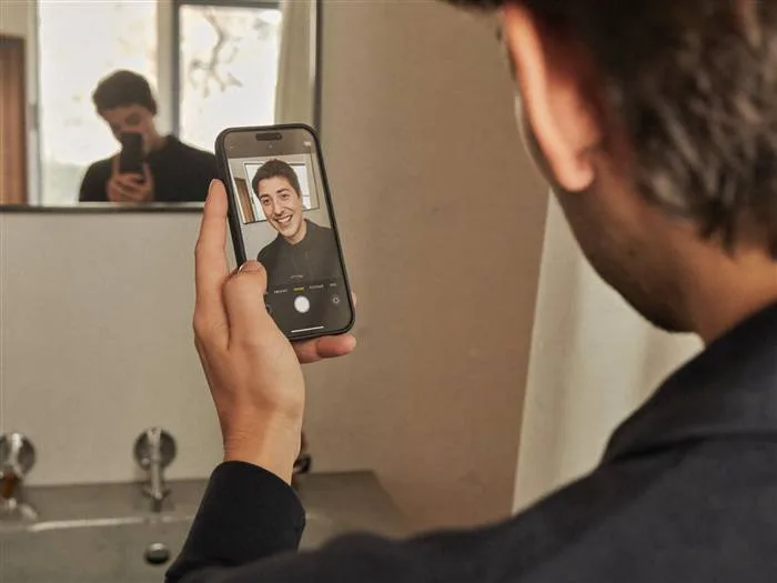 Taking dental photos with a smartphone